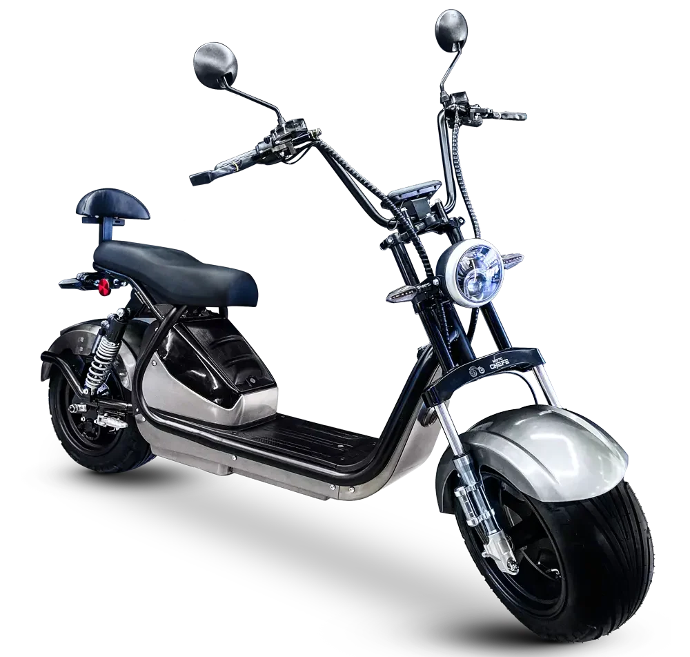 2000W ou 3000W, NFC, alarme com bloqueio, painel digital e até 80 km de autonomia com bateria extra. Visual chopper, ciclística estável e proteção IP65.